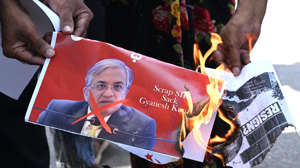Left Parties Stage Protests Across Visakhapatnam, Demand Removal of CEC