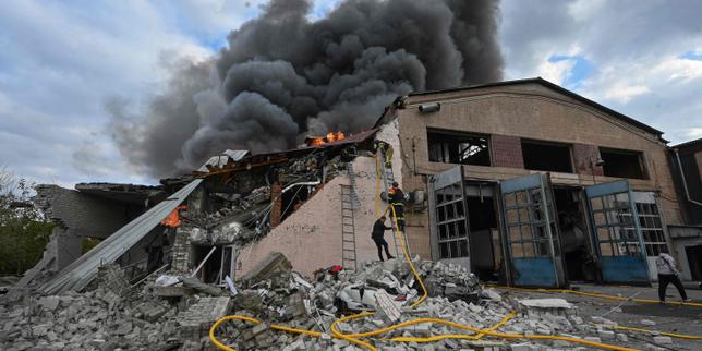 France's Macron Slams Moscow Increase In Launches Strikes on On Ukraine Civilian Infrastructure as Regional Tensions Surge