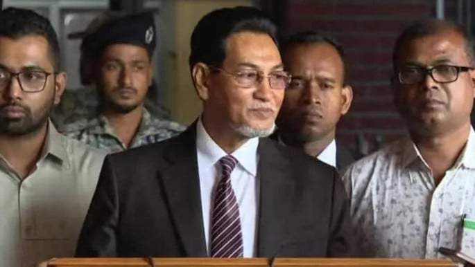 Bangladesh Govt Vows Universal Medical Services as Chief Whip Addresses Thyroid Society Event