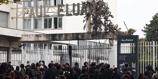 International Briefing: Paris suburbs students speak out about injustice amid school blockades