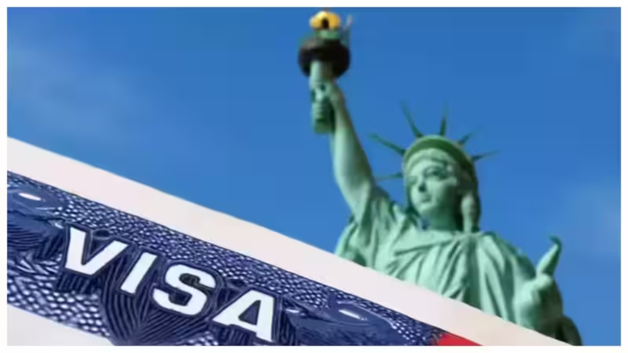 US Bill Seeks $250,000 Fines, 10-year Bans for Serious H-1b Violations