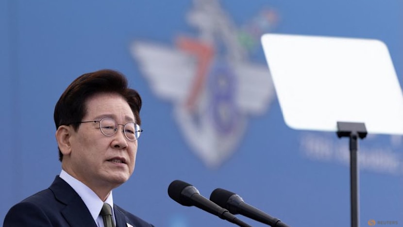 Developing Story: South Korean president orders probe into data leaks across financial industry