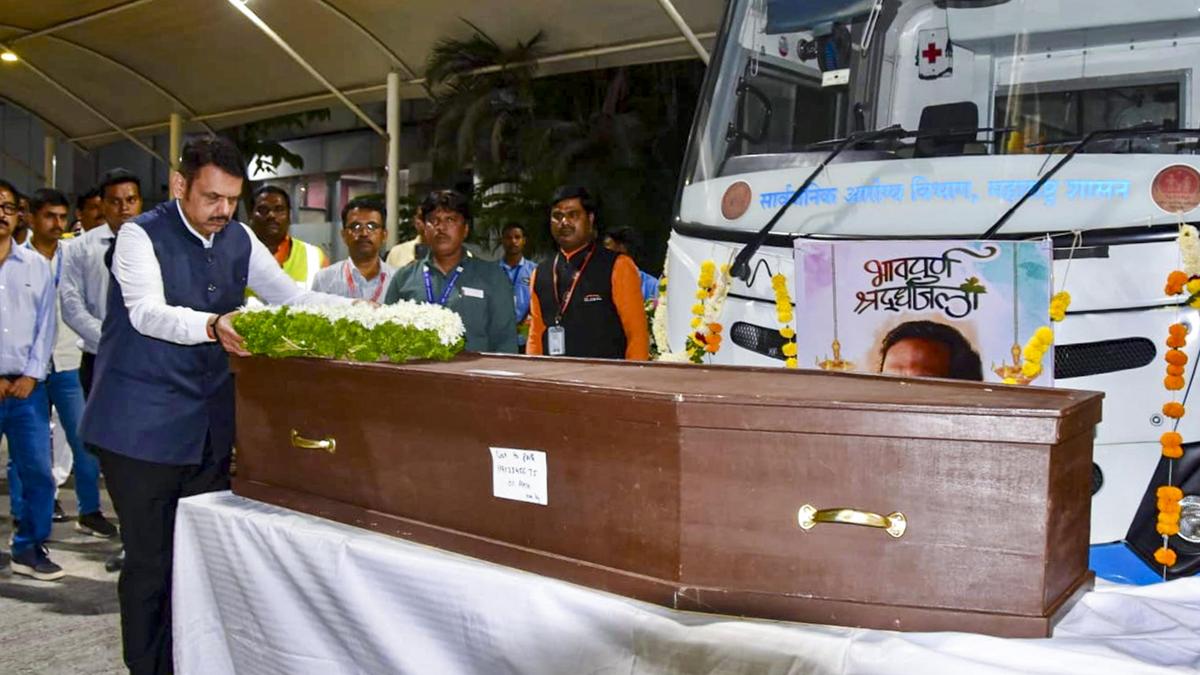 Nana Patekar Cremated with Full State Honours at Pune Farmhouse