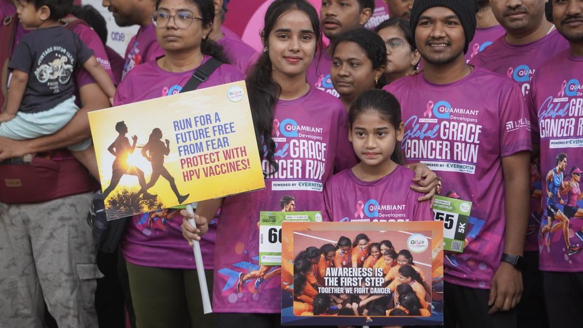 35,000, Including 300 Cancer Survivors, Take Part in Global Grace Cancer Run in Hyderabad