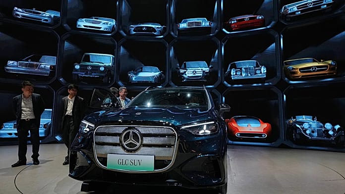 Mercedes Global Sales Fall 6% As Electric Car Sales Surges to Record High as Market Momentum Accelerates