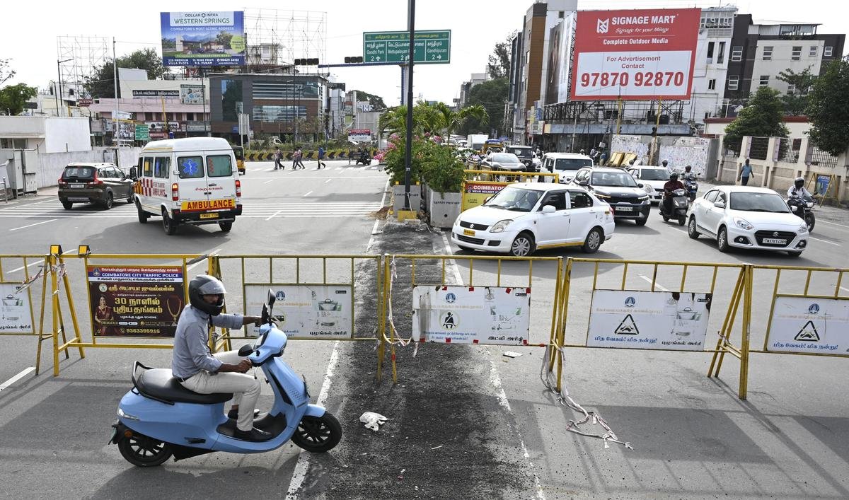 Trial of ‘U’ turns on at Uppilipalayam roundabout in Coimbatore