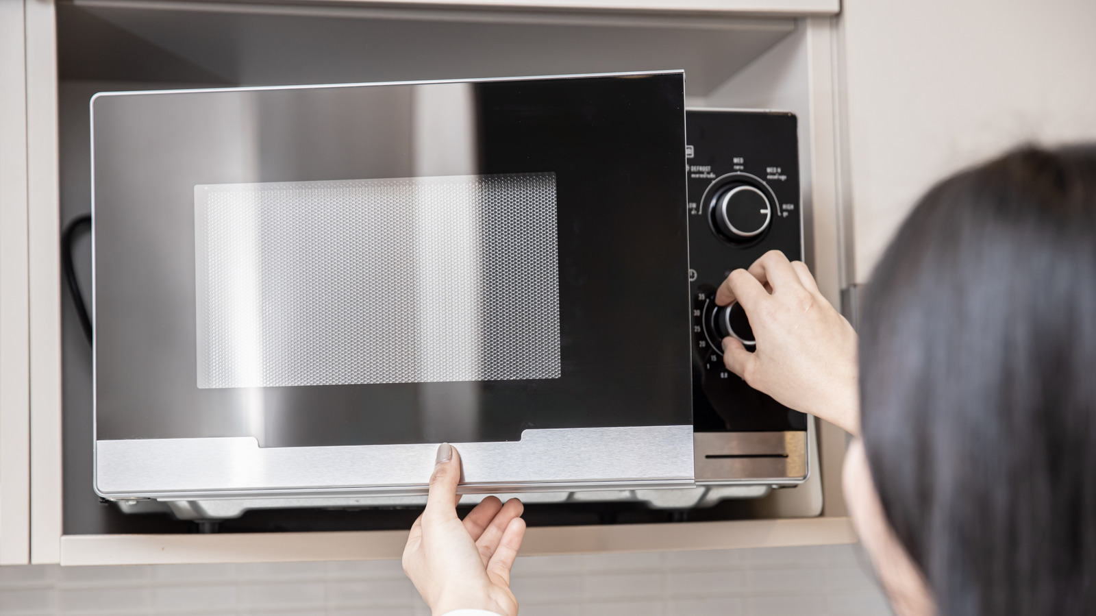 Market Developments: 8 Disadvantages Of Using A Microwave