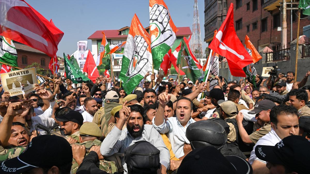 J&K Parties Defy Security Crackdown, Join Anti-CEC Protests in Kashmir
