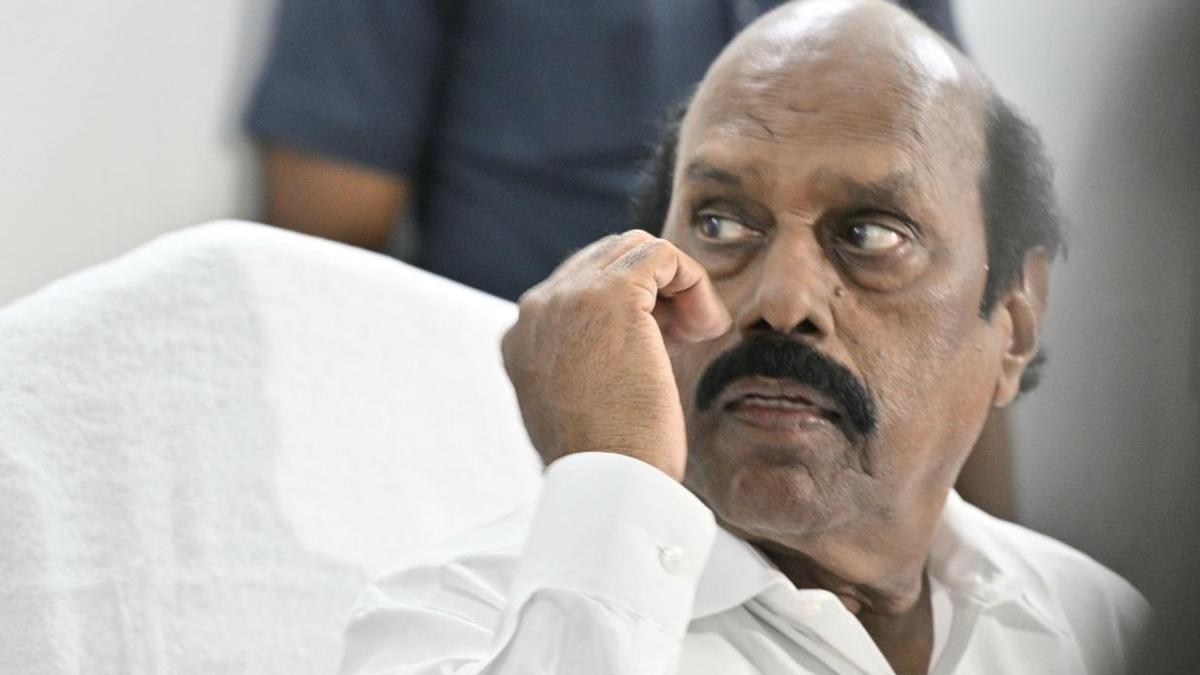 DMK's E.V. Velu, Son Race to Court for Anticipatory Bail in Lake Bed Mining Scandal