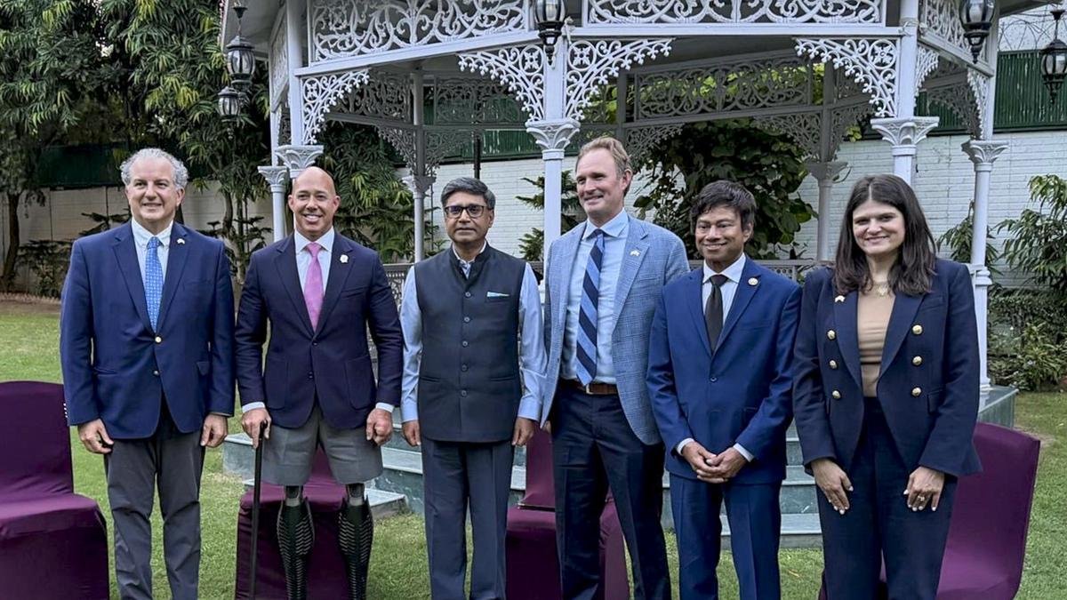 India Confronts U.S. Sanctions Threat Over Russian Oil
