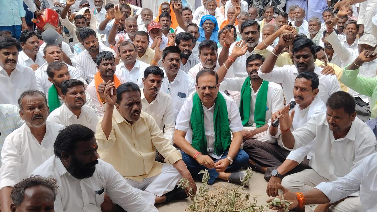 Shivaraj Patil Demands 12-hour Power Supply Following Fast-Moving Developments