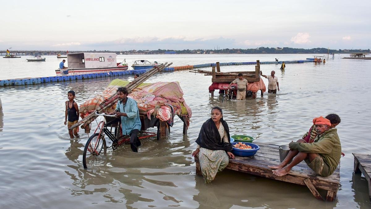 56 dead as heavy rains lash Uttar Pradesh