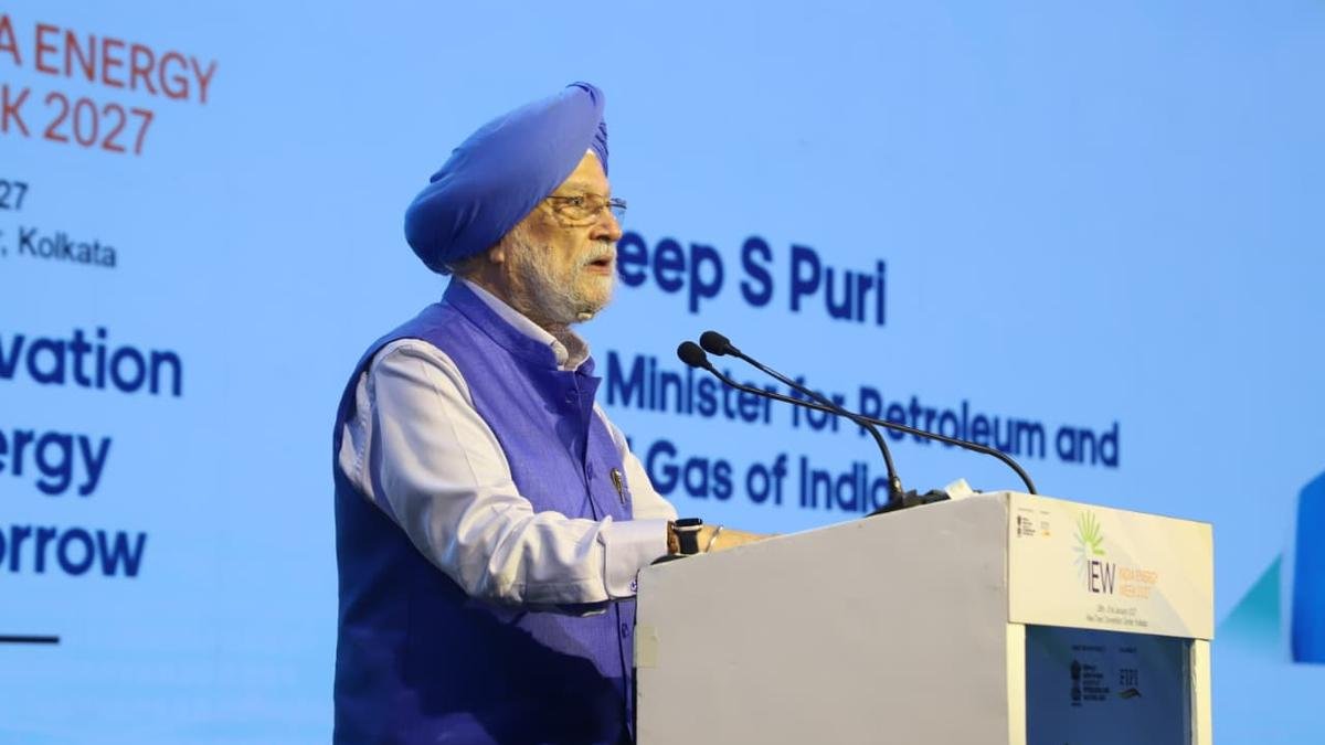 Fuel Security Boost: India Sitting on 80+ Days of Oil Reserves, Says Minister Puri