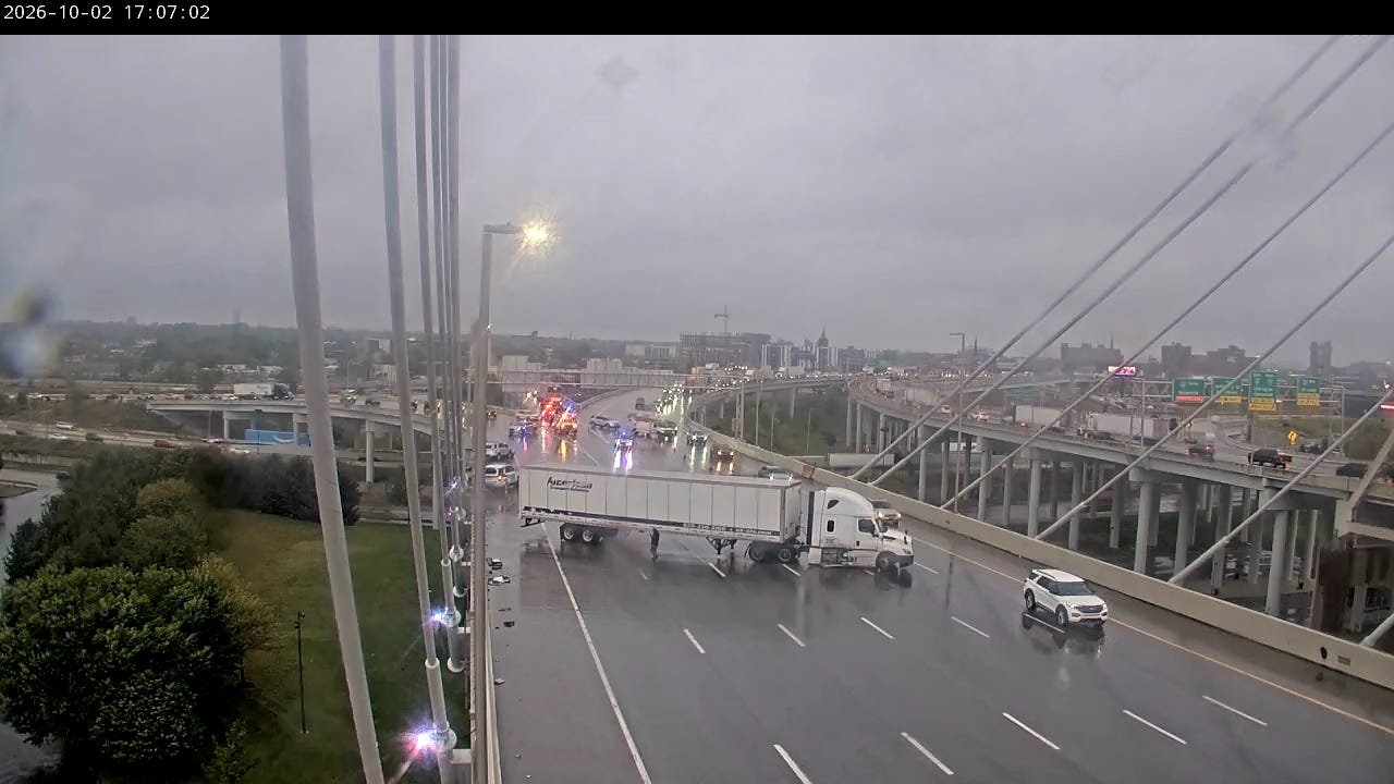 Economic Impact: TRAFFIC: Semi accident blocking multiple lanes of Lincoln Bridge in Louisville