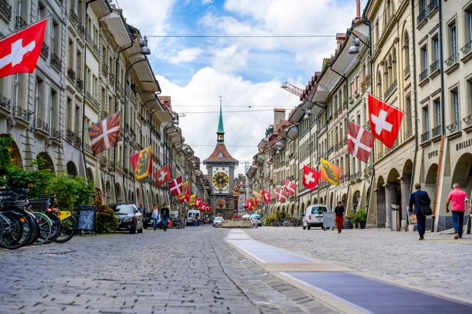 Switzerland's First Spot Bitcoin ETF Opens to Global Banks and Brokers