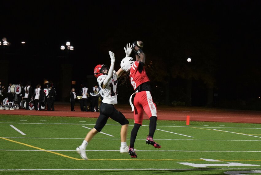Manitowoc Lincoln Ships Sink Green Bay East for First Win of Season