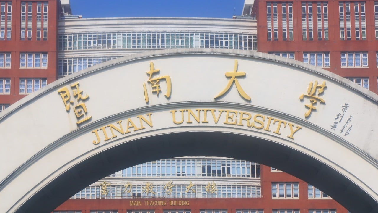 Developing Story: Chinese language teachers leave the Philippines over safety fears