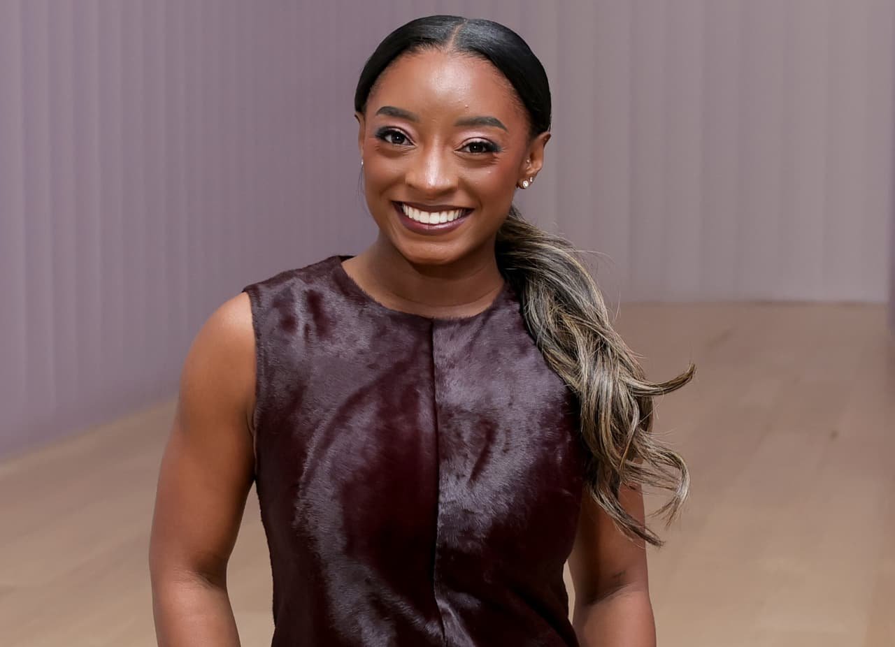 Simone Biles and Jonathan Owens list  a $1.2 million Texas home near Houston