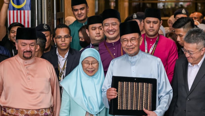 Why Malaysia PM Anwar’s 2027 Budget Spreads the Goodies, but Will It Win Over Voters Has Sparked Heated Debate