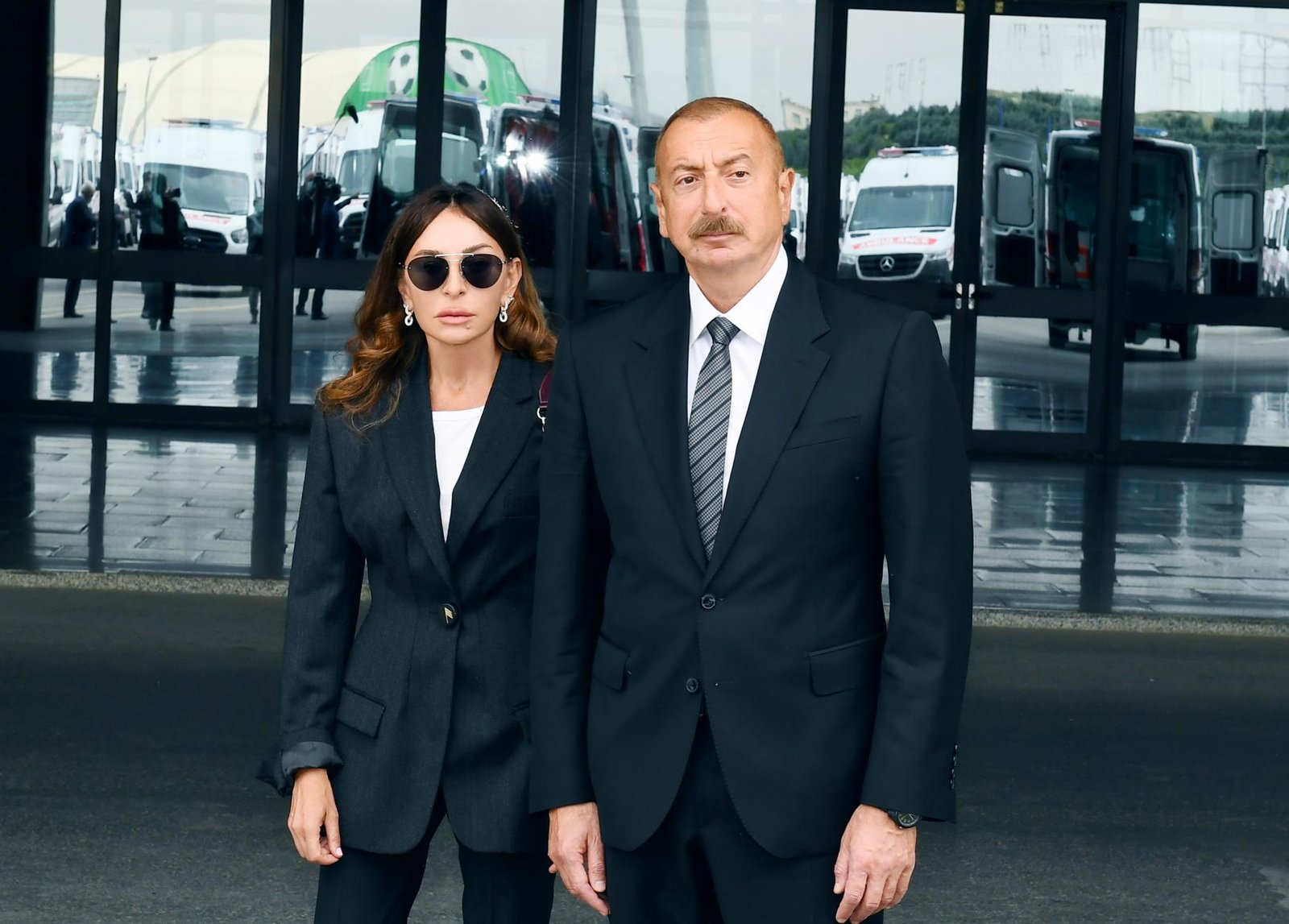 President Ilham Aliyev, First Lady Mehriban Aliyeva visit Victory Park in Baku