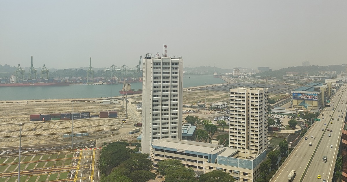Central Singapore’s PSI Reaches 177 at 11am, Highest This Haze Season