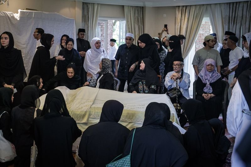 Wife of Malaysia’s longest-serving PM Mahathir dies aged 100