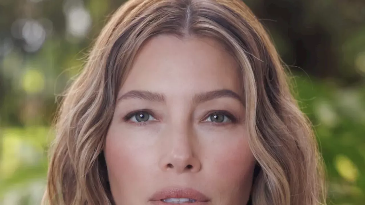 Jessica Biel to Play Hugh Hefner’s Wife in ‘playmates’ Movie for Searchlight