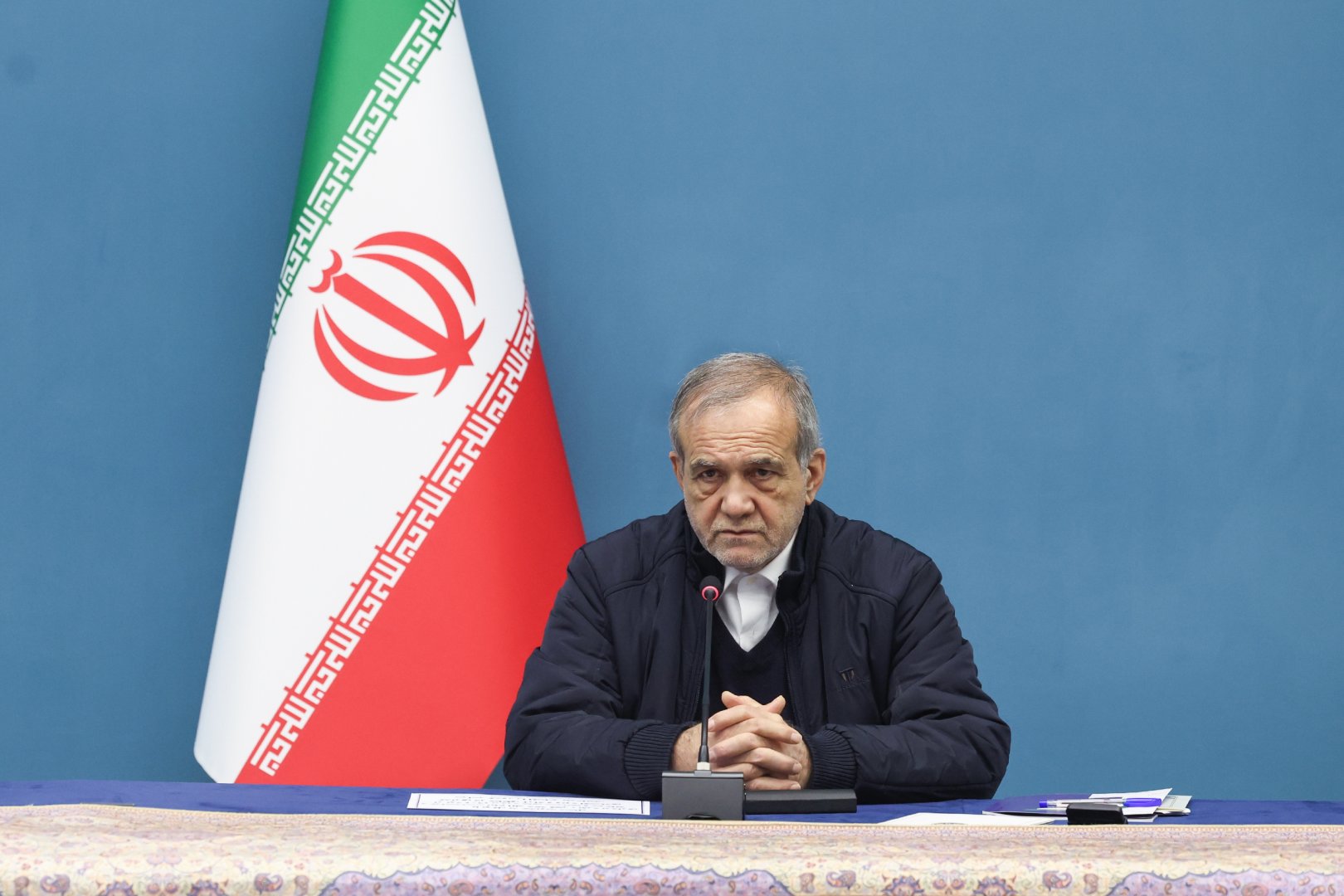 Crypto Markets in Focus: Iran views Strait of Hormuz security as key to regional stability – Pezeshkian Amid Shifting On-Chain Metrics