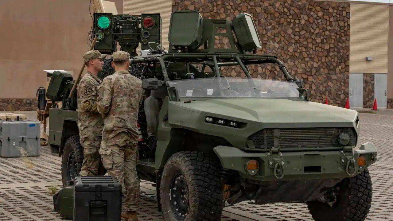 No Missiles, No Bullets: US Picks 4 Weapons to Destroy Drone Swarms at Light Speed