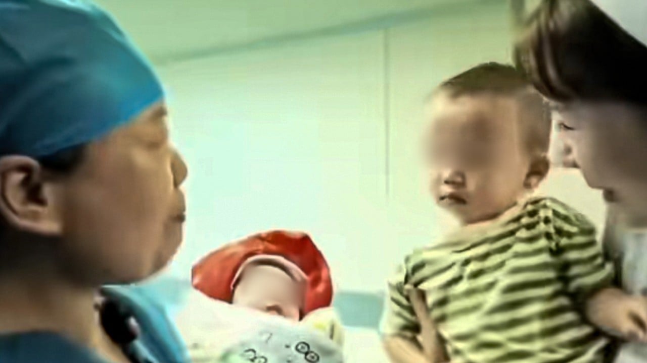 Crypto Markets in Focus: Chinese woman, 60, gives birth to second child in 2 years, sparking debate Amid Shifting On-Chain Metrics