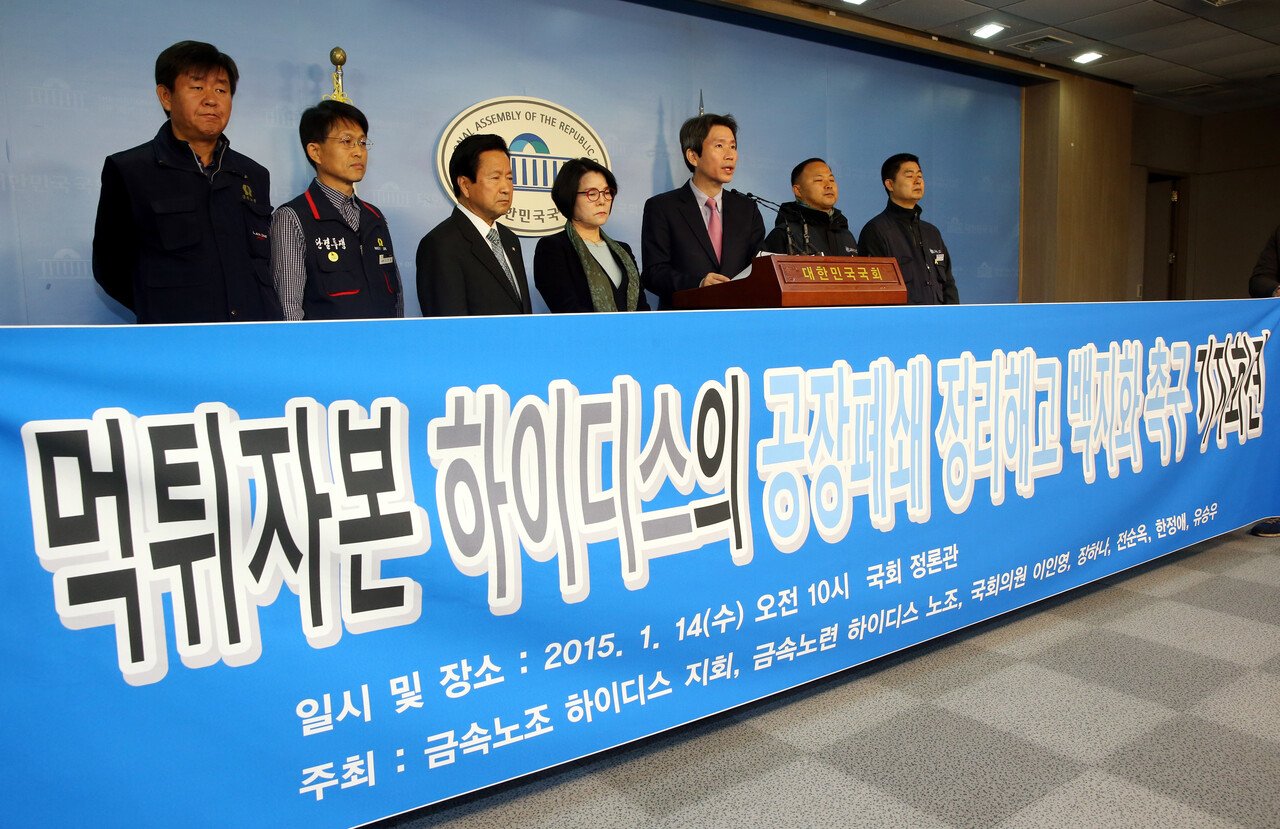 South Korea pays steep price for LCD retreat as China closes in on OLED