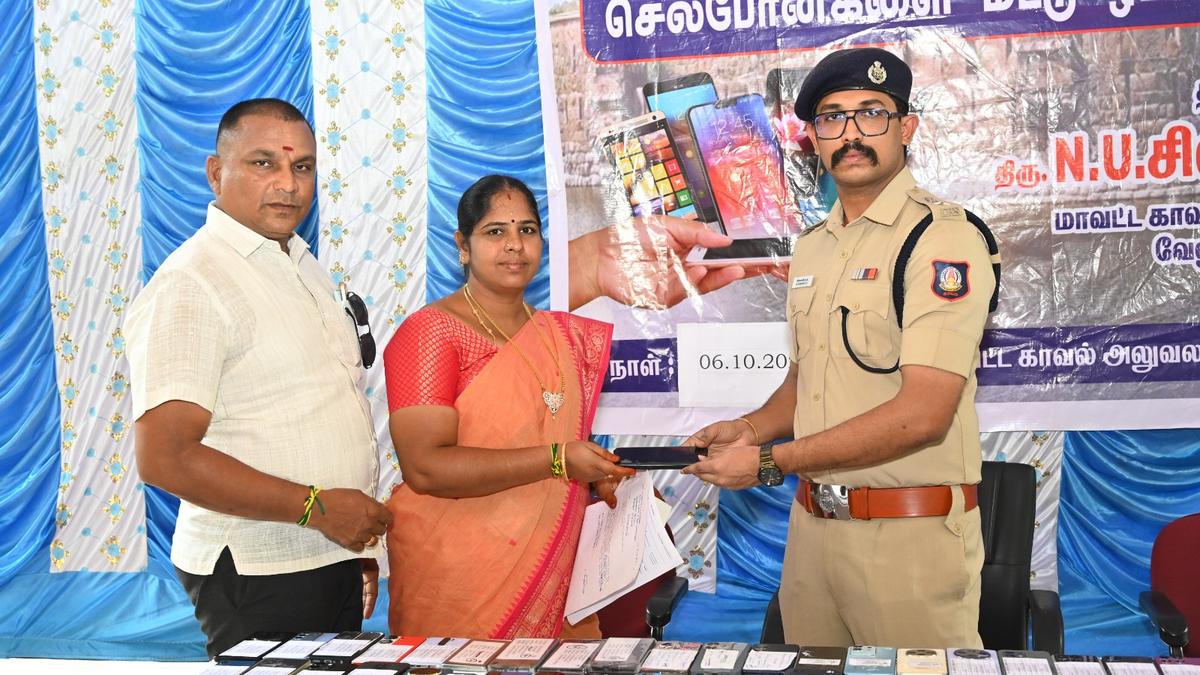 Vellore Police Reunite Missing Phones with Owners After IMEI Tracking Breakthrough