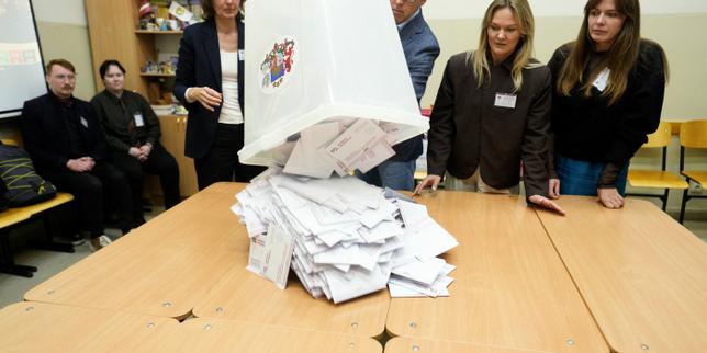 Policy in Focus: Latvian partial election results suggest pro-European choice and Its Wider Institutional Repercussions