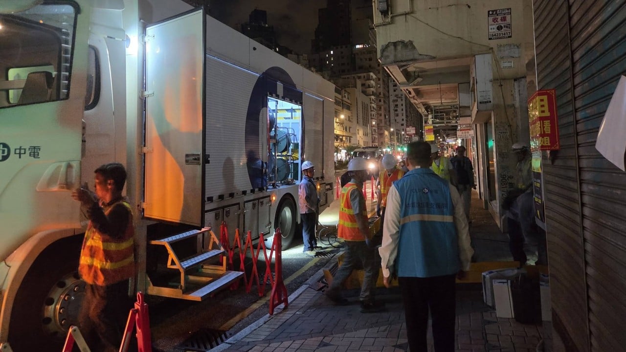 Developing Story: Hong Kong power outages hit Ho Man Tin, disrupting 1,000 households and hotel