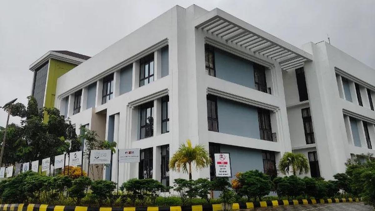 Developing Story: Governor urges IIIT Kottayam students to use technology responsibly
