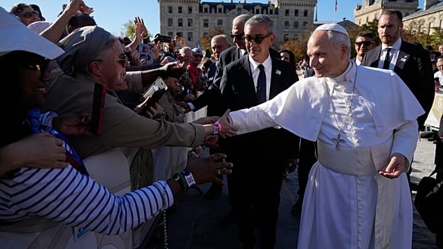 Macron and Pope Leo XIV unite on AI risks and nuclear weapons