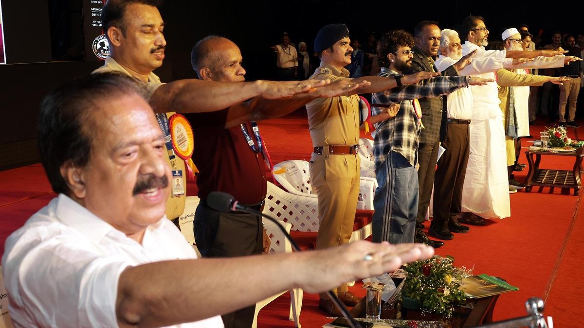 Blow whistle against corruption, says Keralam Home Minister Ramesh Chennithala