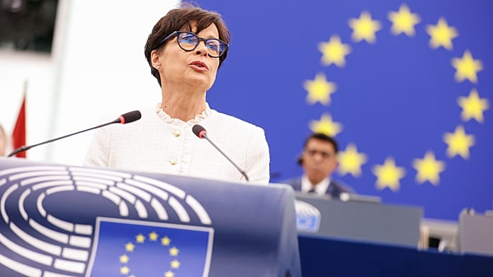 New EU Members Face 15-year Probation Period After Joining the Bloc