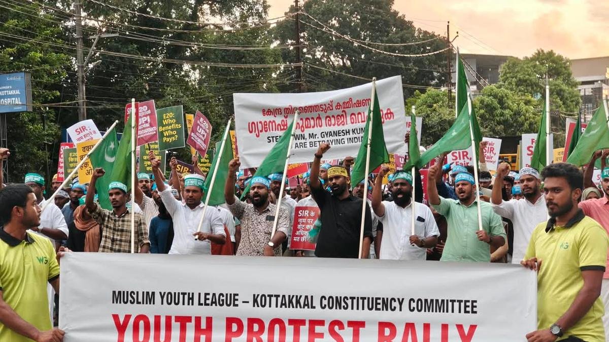 Youth League takes SIR protests to streets across Malappuram
