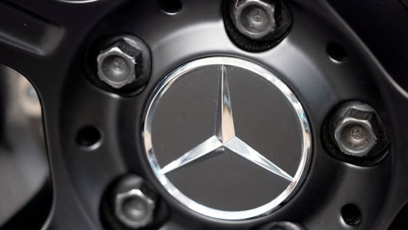 Policy in Focus: Senate Republican says Chinese vehicle bill will not ban Mercedes-Benz in US and Its Wider Institutional Repercussions