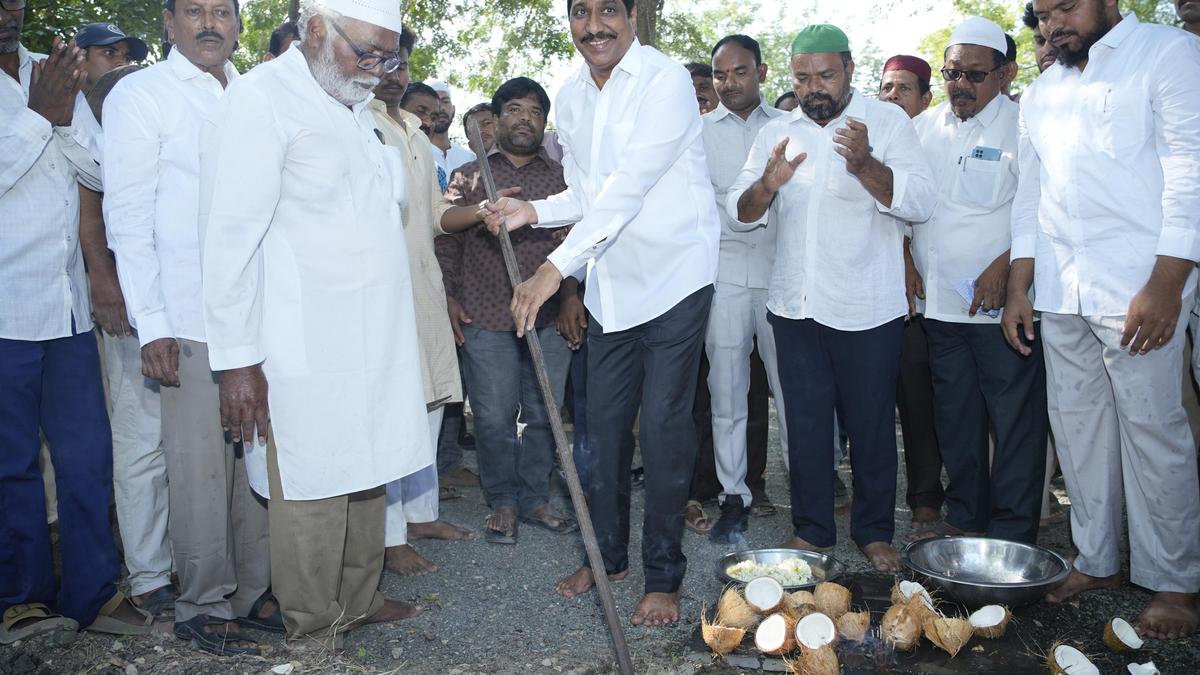Banaganapalle to Become Model Town, Minister B.C. Janardhan Reddy Announces