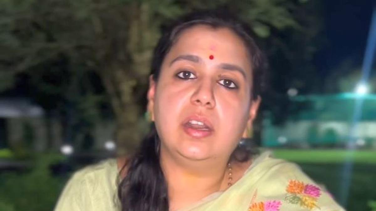 Ex-IAS Officer Divya Mittal Quits Bureaucracy, Launches Political Journey from Uttar Pradesh