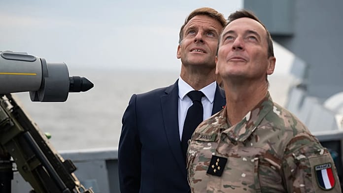 France Test-fires New Nuclear-capable Missile from Submarine for First Time