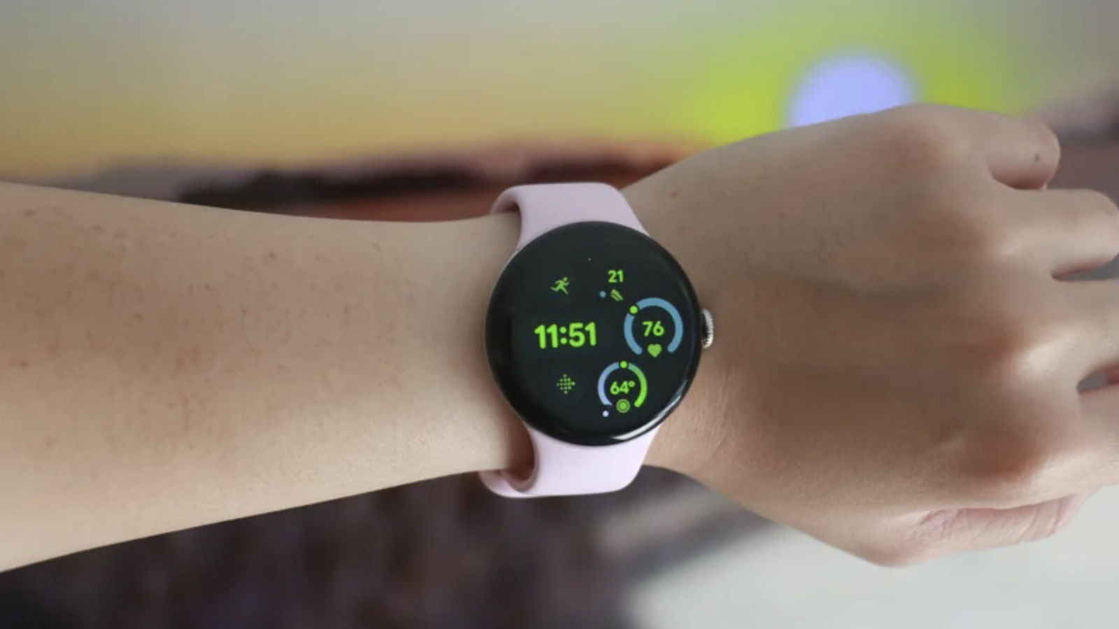 Google Is Doing Away With Safety Signal on Pixel Watch as Sector Advances Gain Pace