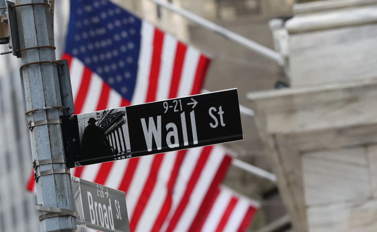 Economic Impact: Junk bonds are heading for worst month since 2022 after punishing global selloff