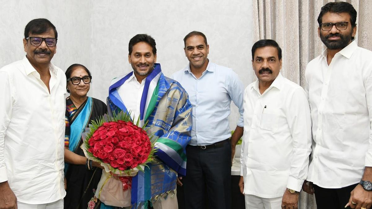 YSRCP Names Anam Vijaykumar Reddy, Arunamma As Nellore Mayoral Candidates