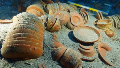 2,100-Year-Old Shipwreck Off Turkey Yields 'Remarkably Intact' Cargo of Ancient Pottery
