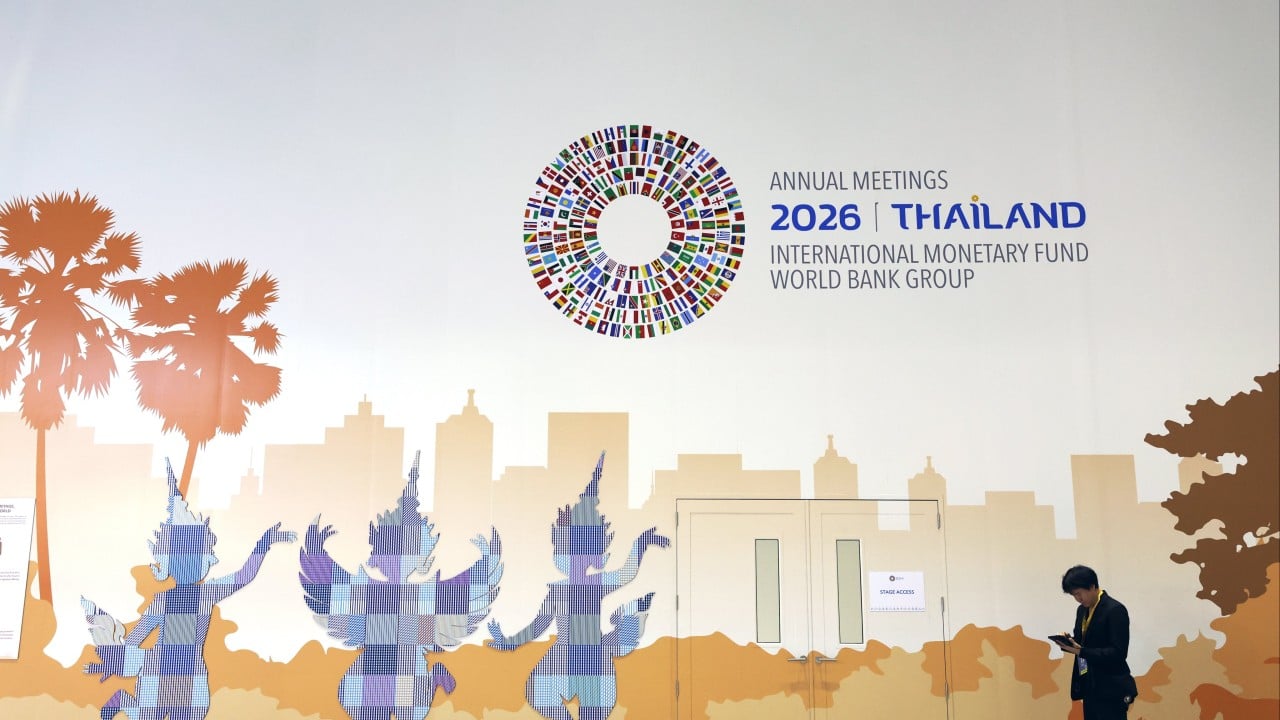 AI Fuelling Growth While Putting Asia’s Young Workers at Risk, IMF Meeting Hears
