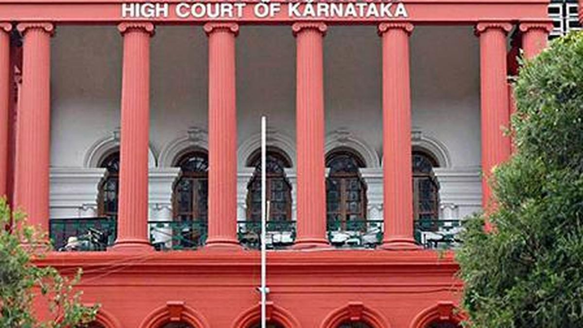 Karnataka HC Pulls Up Kpsc, Transport Authorities Over False Certificates on Training in Non-existing Heavy Vehicles With Petrol Engine