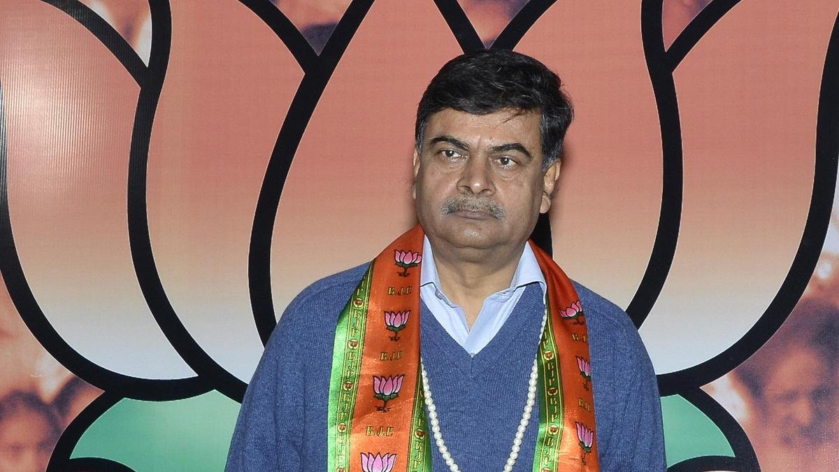 Ex-Home Secretary R.K. Singh Accuses CEC Gyanesh Kumar of 'Illegalities' in SIR, Calls for Opposition Unity